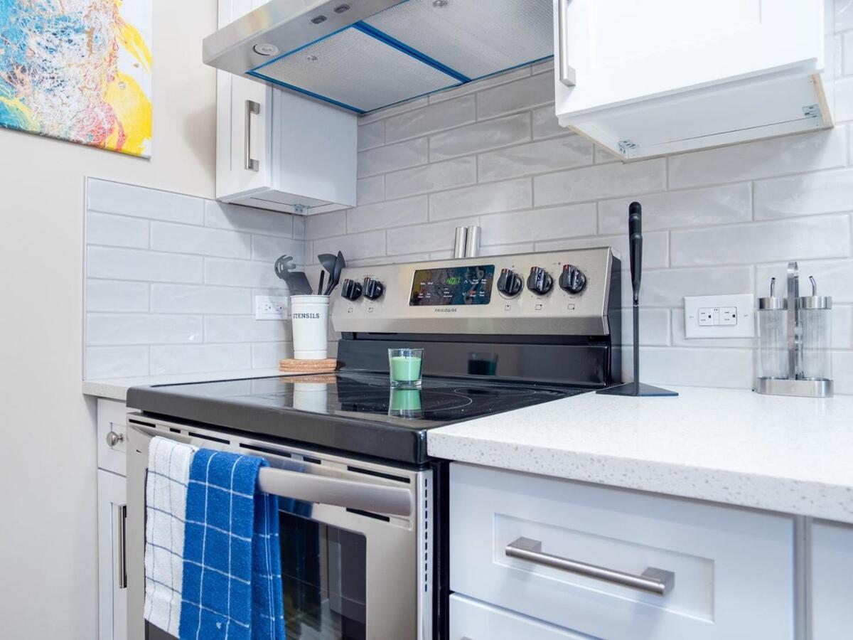 Gorgeous 2Br Condo W Parking Patio Coffee! Κάλγκαρι Εξωτερικό φωτογραφία