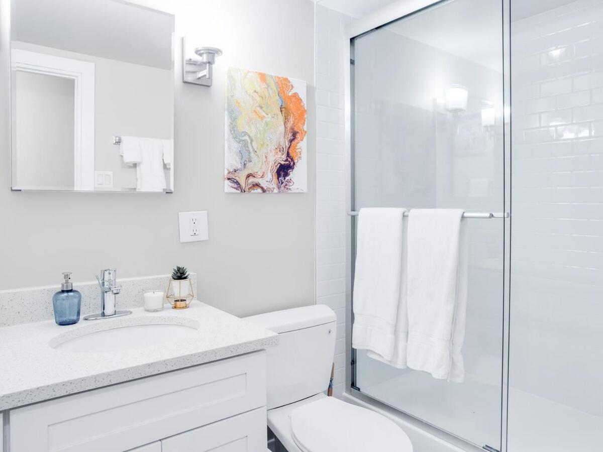 Gorgeous 2Br Condo W Parking Patio Coffee! Κάλγκαρι Εξωτερικό φωτογραφία