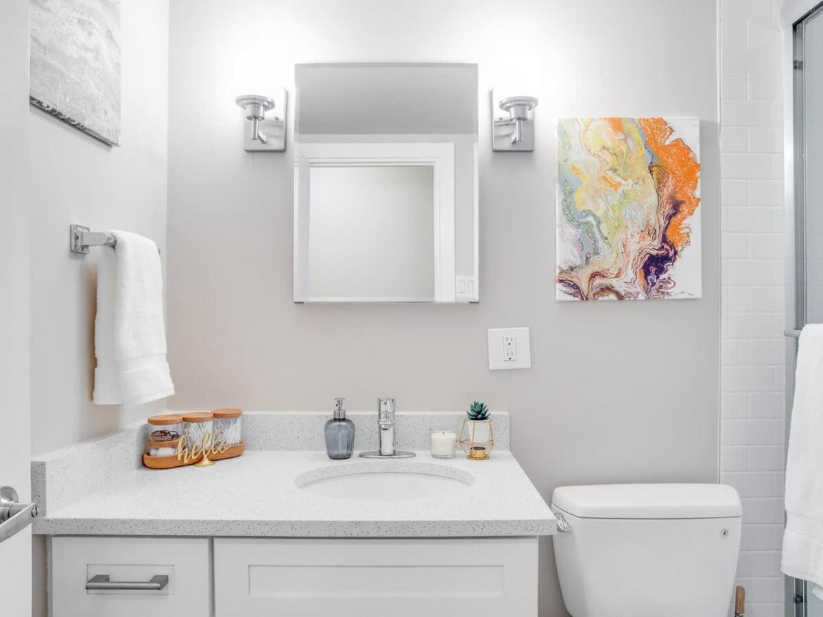 Gorgeous 2Br Condo W Parking Patio Coffee! Κάλγκαρι Εξωτερικό φωτογραφία