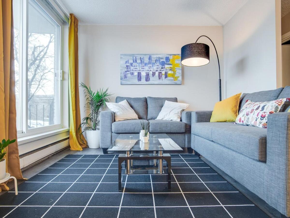 Gorgeous 2Br Condo W Parking Patio Coffee! Κάλγκαρι Εξωτερικό φωτογραφία